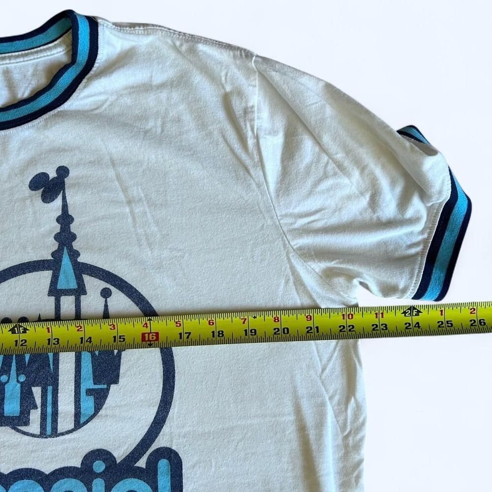 Disney Men's White and Blue T-shirt Large 10th anniversary - Picture 5 of 6